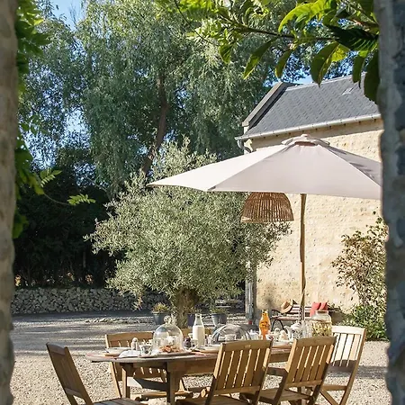 Bed & Breakfast La Cour Souveraine - D'hotes Le Cap Mosles