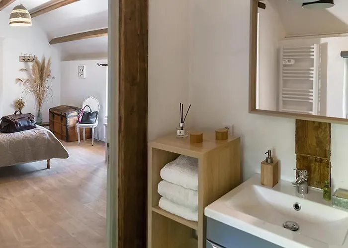 Bed & Breakfast La Cour Souveraine - D'hotes Le Cap